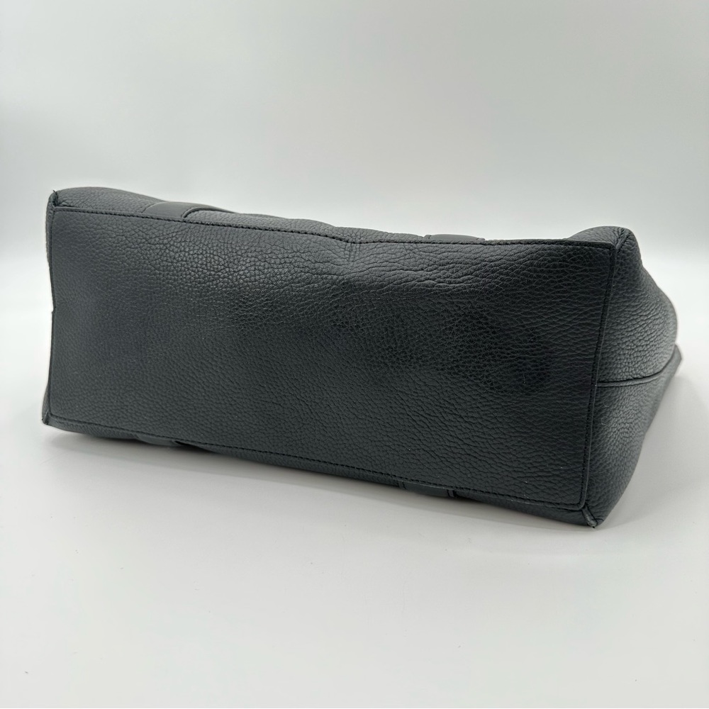 Cuyana Black Leather Trapeze Satchel - Picture 4 of 7